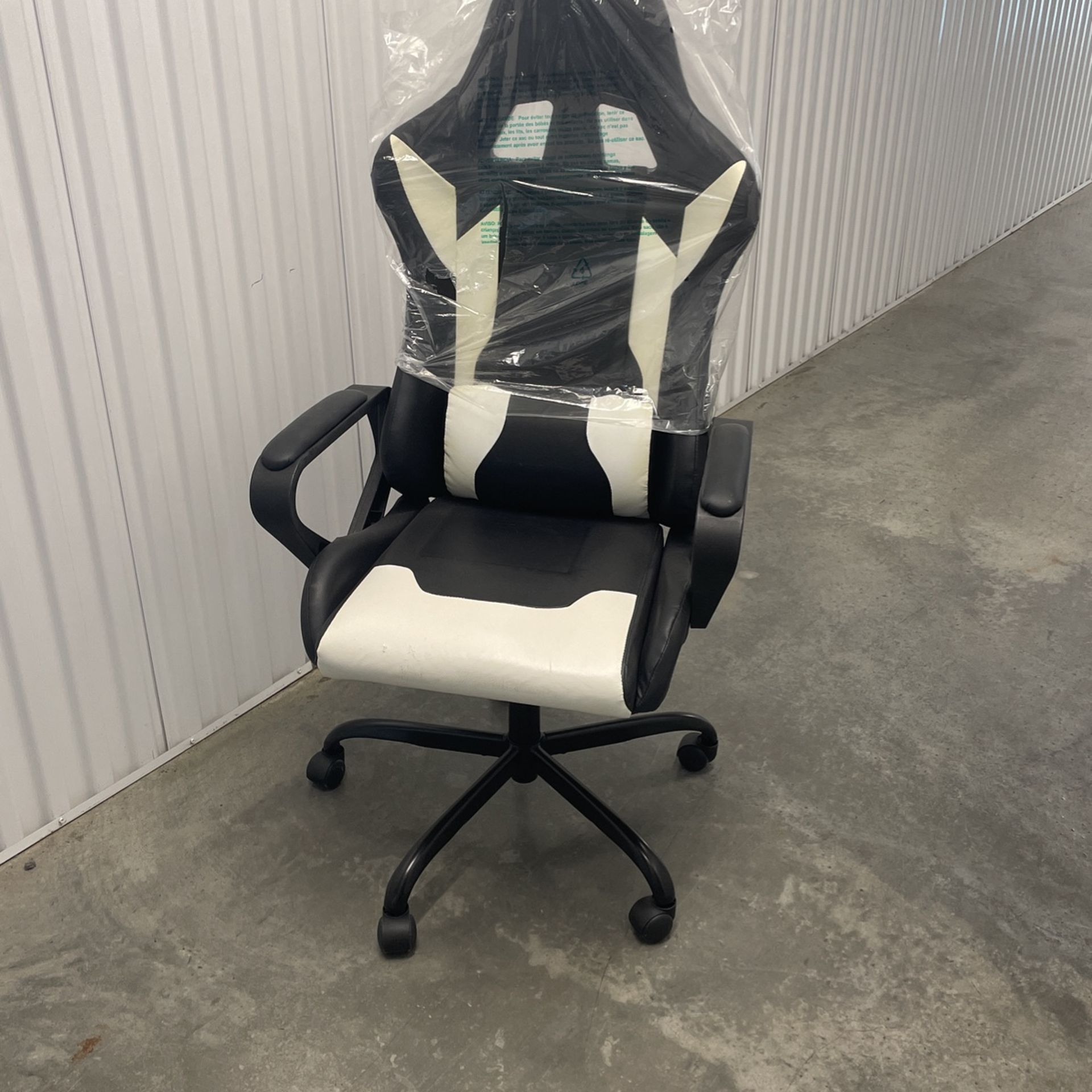 Gaming Chair High Back And Neck Pillow