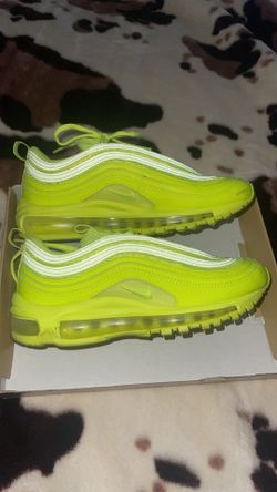 Nike Gio