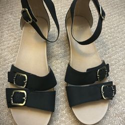 Dansko Women’s Black sandals 