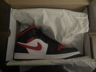 Air Jordan 1 Mid