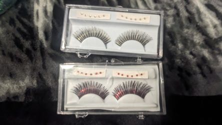 FANCY EYELASHES