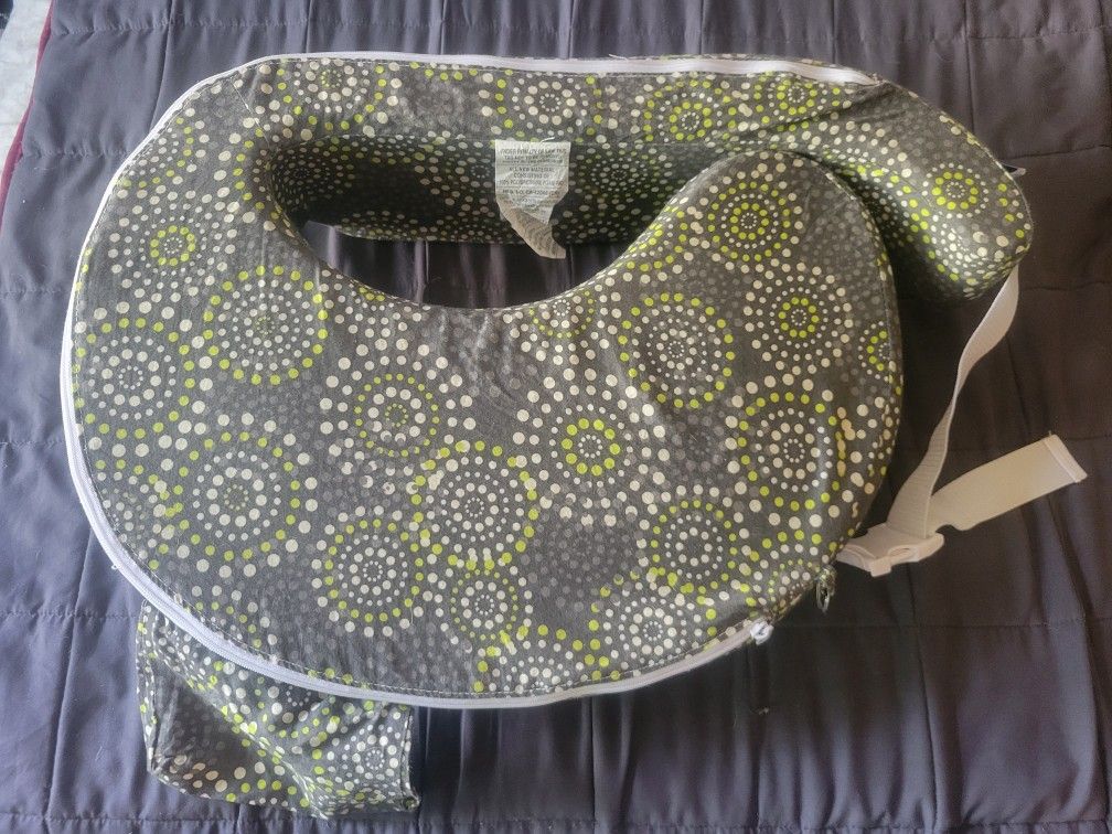 My Brest Friend Nursing Pillow
