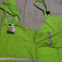 High Visibility Rain Suit, Heavy Duty Brand New From TSC