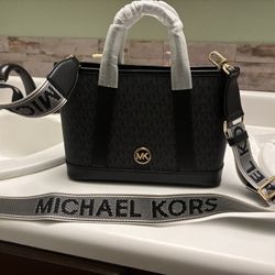 Brand New With Tags Michaela Kors Cross Body