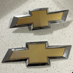 2017-2019 GM Chevy Silverado Front Emblem Bezel Bowtie # (contact info removed)1