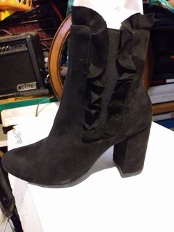 Botines muy bonito size7m