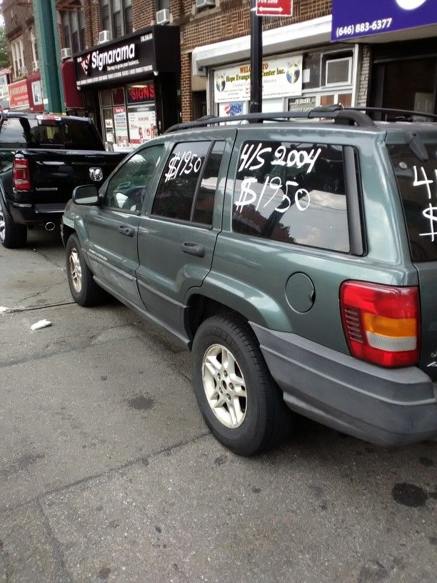 2004 Jeep Grand Cherokee Laredo Runs And Drives Great Needs Water Pump V6 Engine 4-wheel Drive Very Good Condition In And Out Sunroof AC