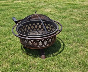 Fire pit set - Negotiable