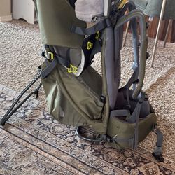 Deuter Child Carrier For Hiking 