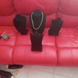 Black Velvet Display Pieces 4 At 20 Each Hold Necklace Gold Or Silver Jewelry Nice For Shop Or Home 