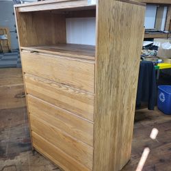 DRESSER WITH REAL WOOD, VERY HIGH QUALITY WOOD (HOME12)

