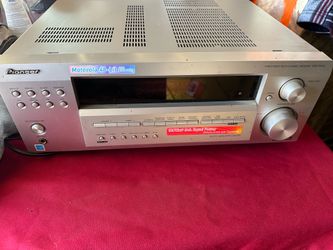 Pioneer receiver with speakers