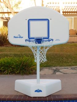 Dunn-Rite Pool Basketball Hoop + 2 Balls