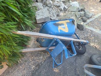 2 wheel barrels 140cash