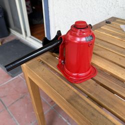 Big RED 8 Ton (16,000 LBs) Torin Double Ram Welded Bottle Jack And Axel Adapter