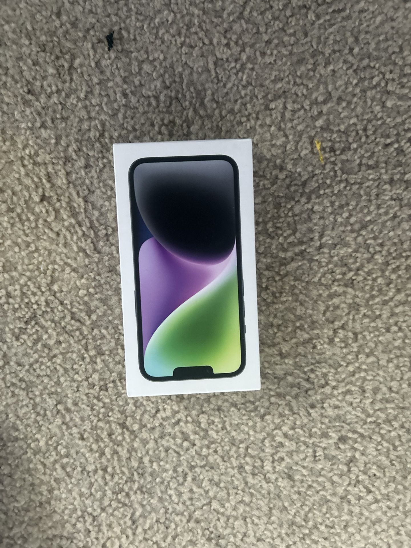 iPhone 8 ( Slightly Cracked )