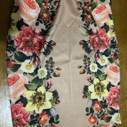 Roses pencil Skirt 