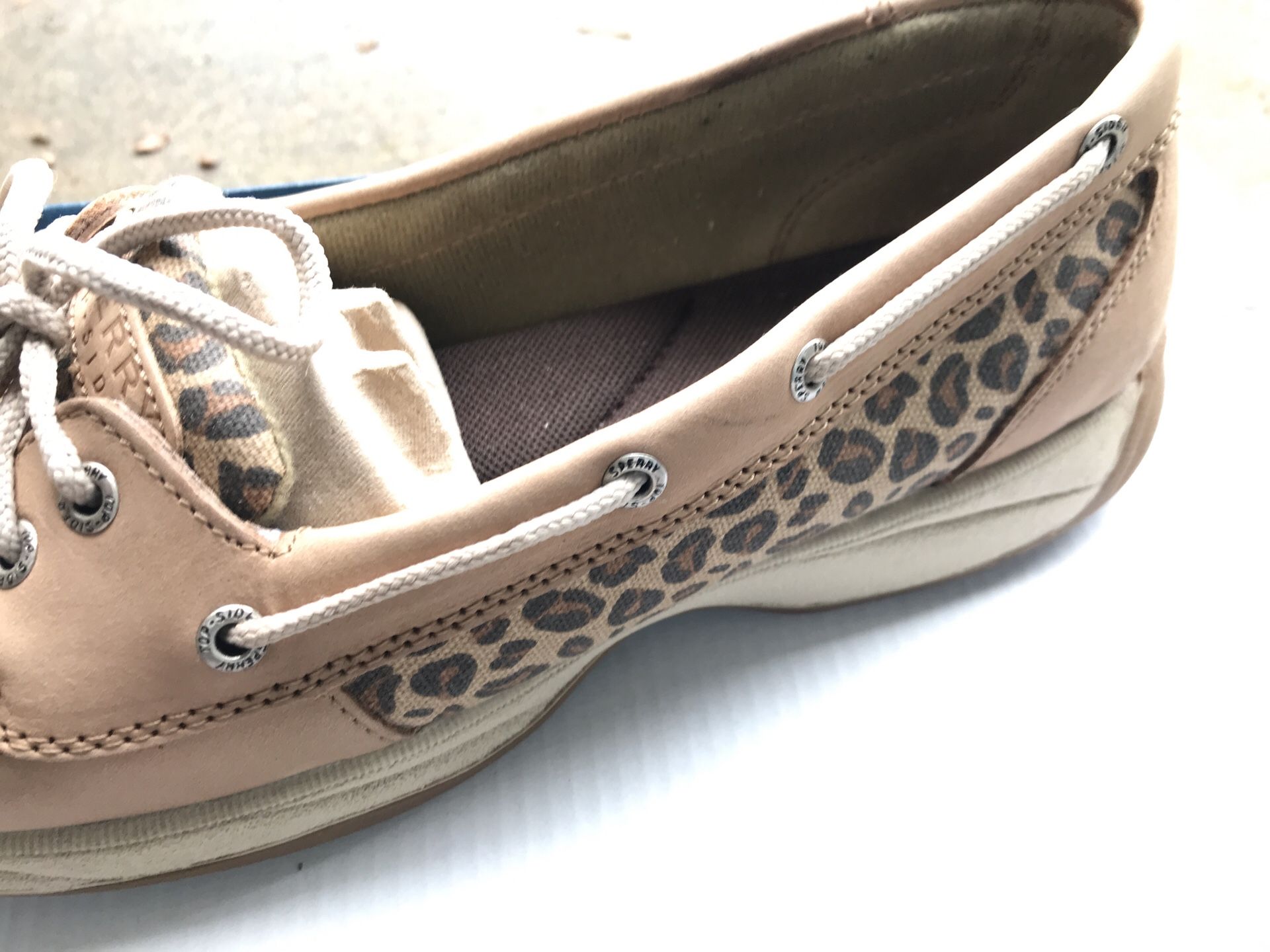 Sperry Womens 10 (Laguana leopard)