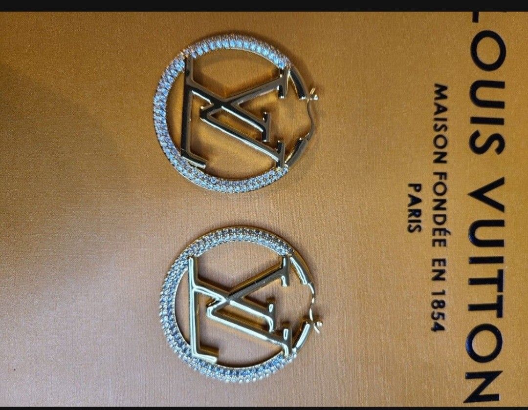 LV HOOP DIAMOND EARRINGS 