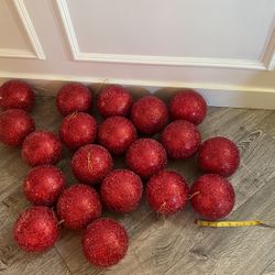 20 large red glitter ornaments