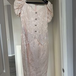 Women’s dress