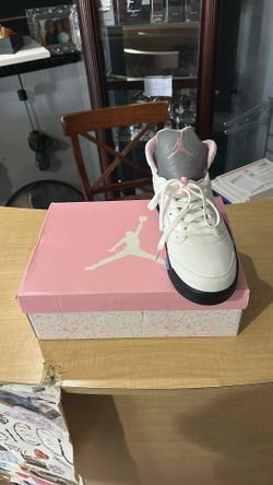 Air Jordan 5 Retro 'Medium Soft Pink'