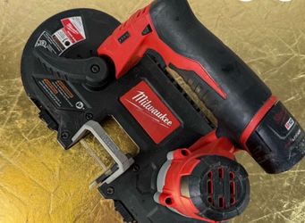 Milwaukee Used M12 Cordless Sub-Compact Band Saw
