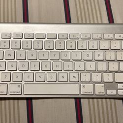 Apple Magic Keyboard 