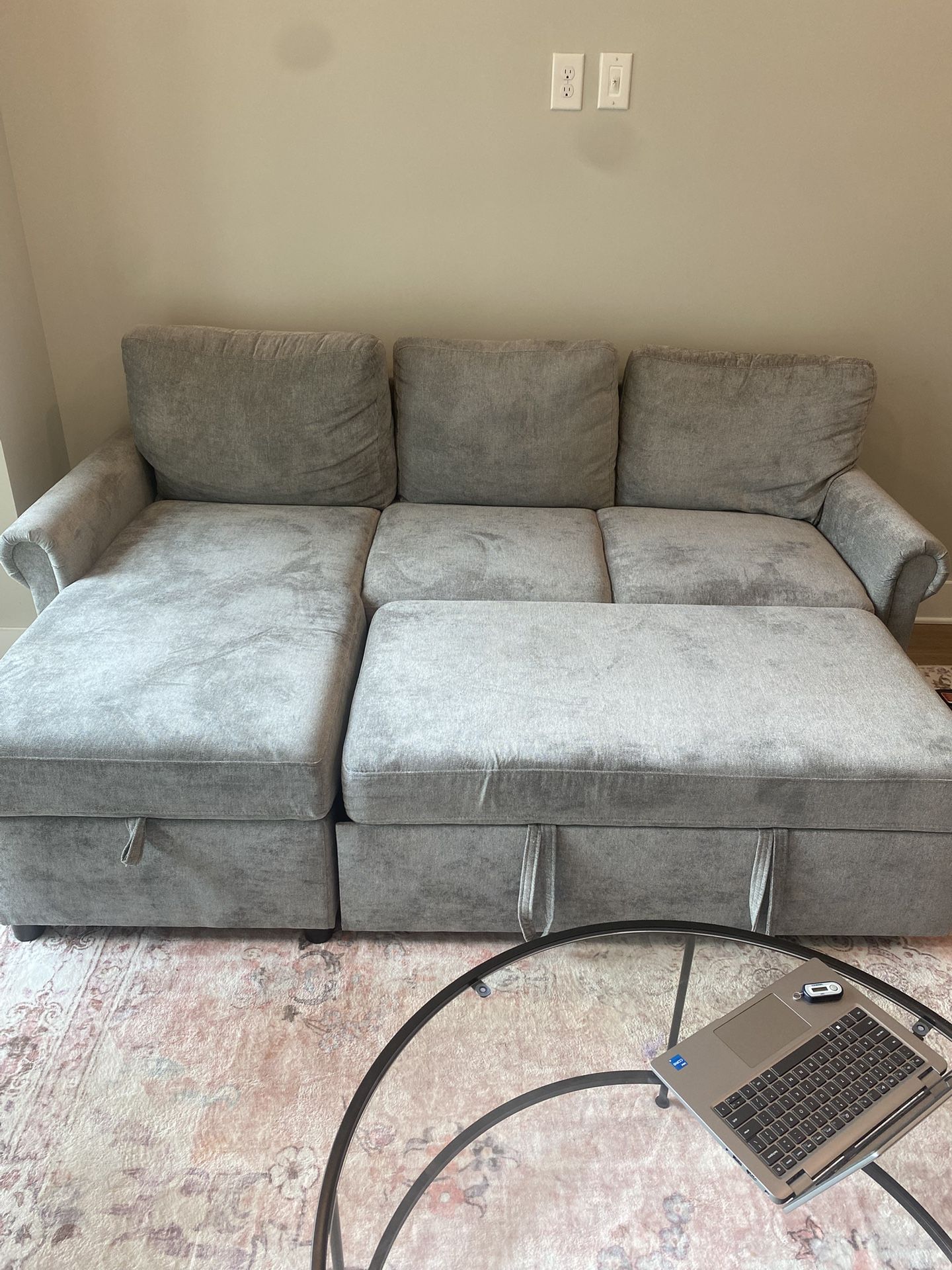 Gray Sectional. Like New!