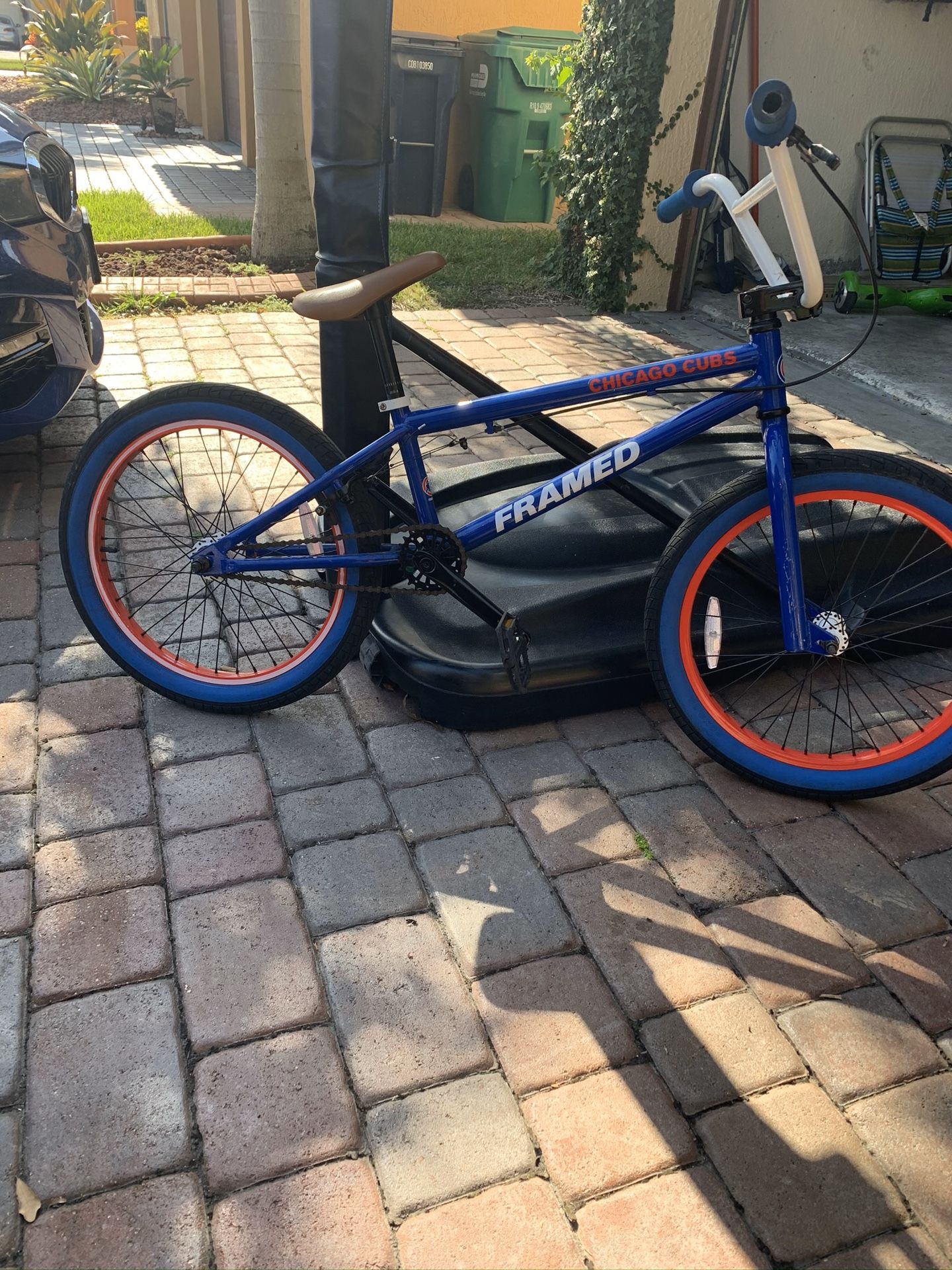 CHICAGO CUBS Limited Edition Framed BMX bike