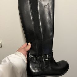 Boots  $20