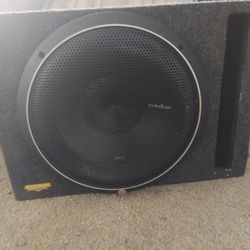 ROCKFORD Fosgate 12" P3 In Kicker Box W/ Alpine 600w Amp