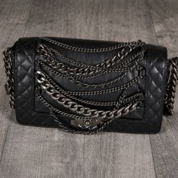 Chanel Black Lambskin Medium Enchained Women’s