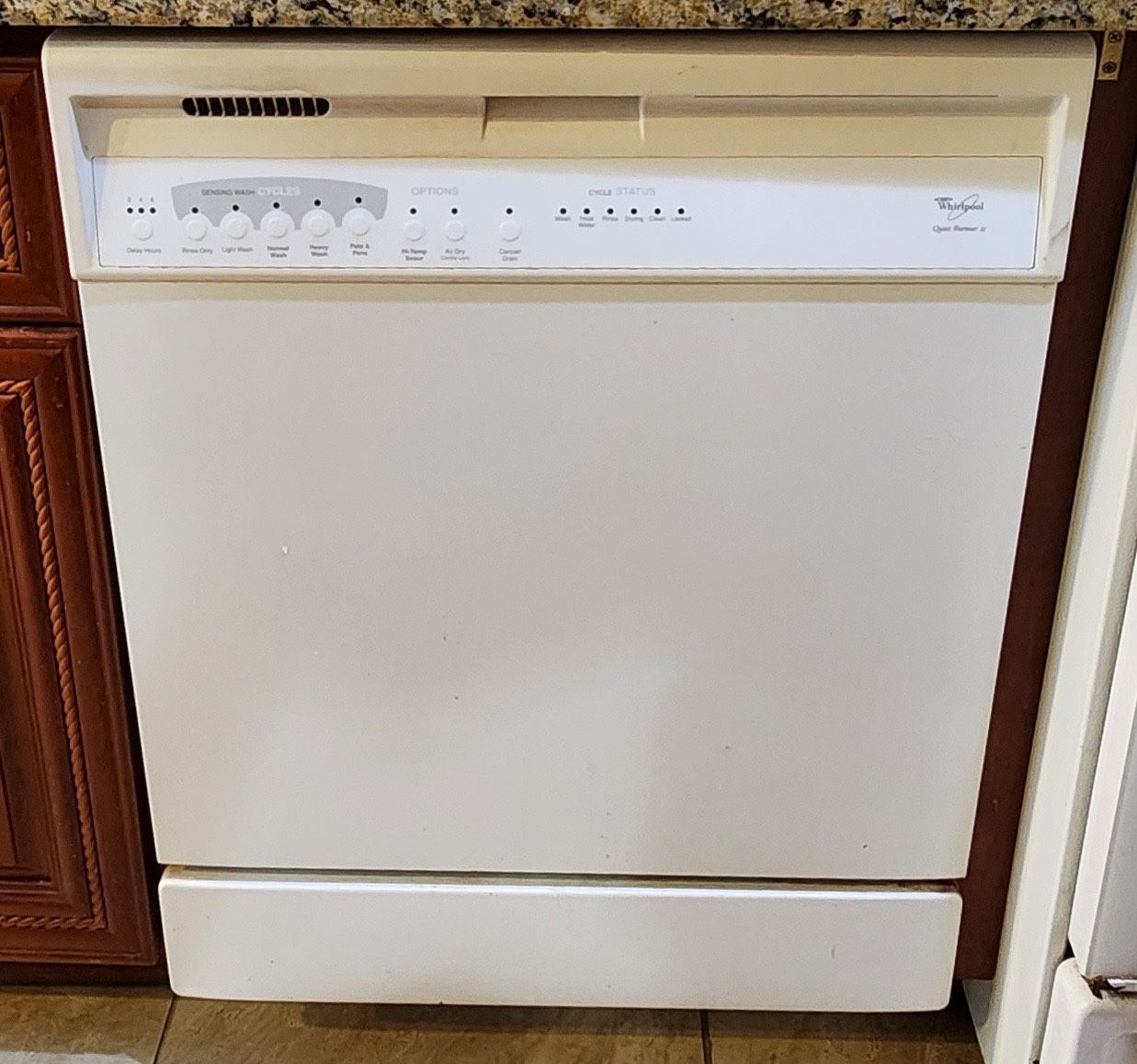 Whirlpool Dishwasher DU943PWKQ0