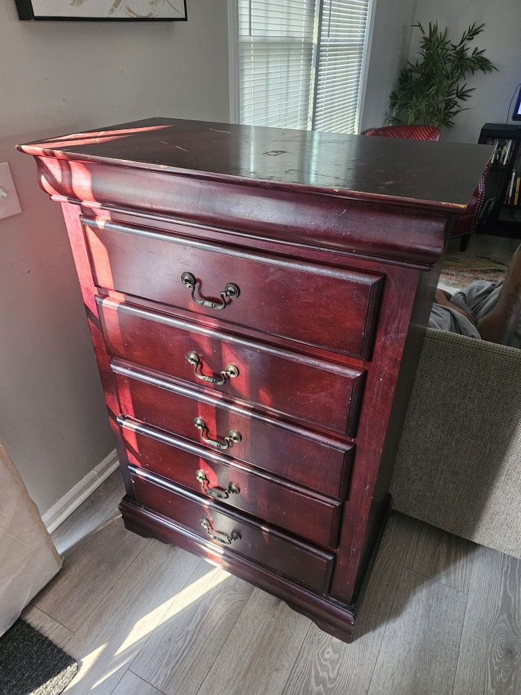 Dresser