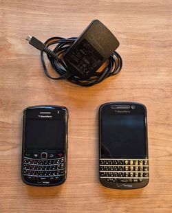 BlackBerry QWERTY Keyboard Phone Bundle Vintage
