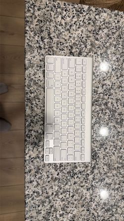 Apple wireless Keyboard