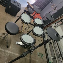 Simmons electronic drum kit 