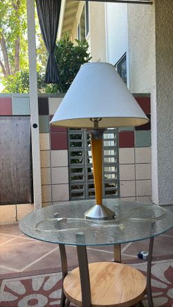 Table lamp