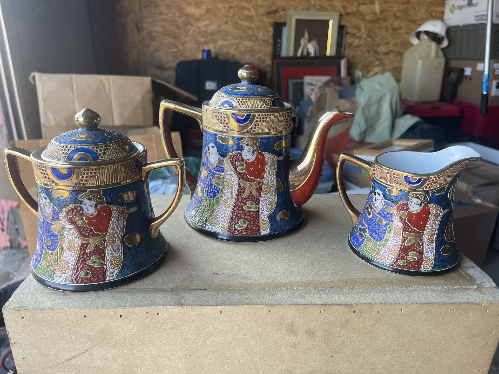 Antique Tea Pots, Saucers And Cups