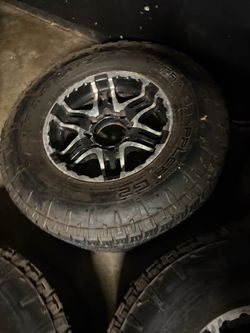LT350/70R17 ram dodge gmc