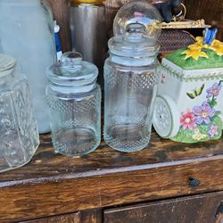 2 Canisters
