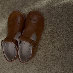 Girl’s Shoes