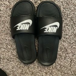 Nike slides 