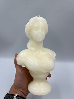 New Roman women Decorative Candle 16.9 OZ 8 Inches H