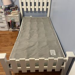 Twin Bed Headboard, Footboard, And Mattress Frame