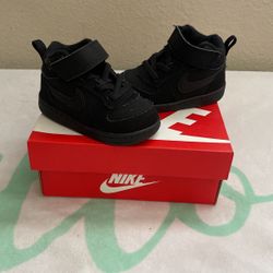 Infant/toddler Nike