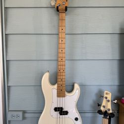 Vintage Ovation Bass