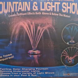 Pool Fountain No Hose Neded.  Requires 4 D Batteries 