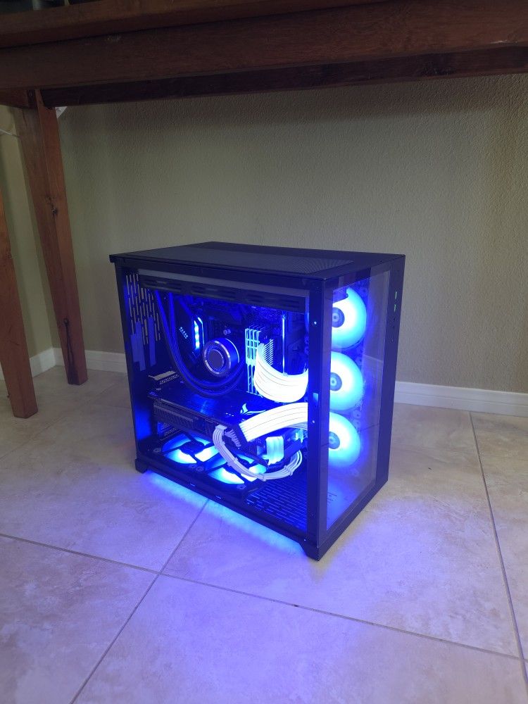 🖥 High-End Gaming PC – Ryzen 7 5800X | RX 6900 XT Red Devil | 36GB RAM | 1TB NVMe | Lian Li Case